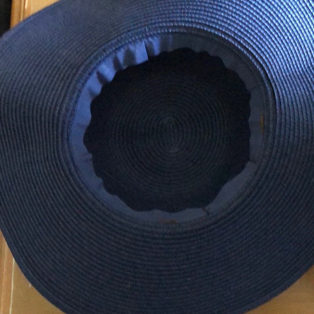 Hat! - Picture 4 of 4